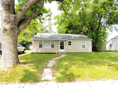2908 Emerald Dr, Kalamazoo, MI 49001