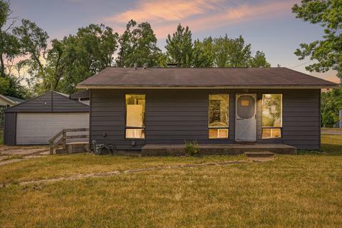 1143 Frisbie Blvd, Springfield, MI 49037