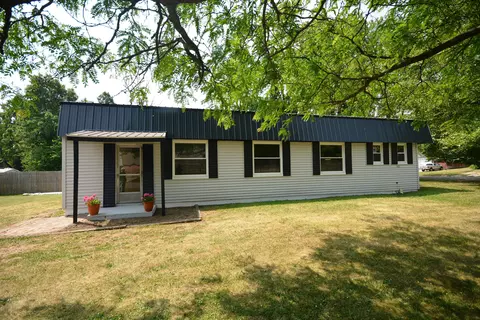 606 Lynn St, Albion, MI 49224