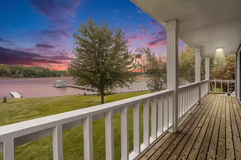 1278 Lynn Dr, Middleville, MI 49333