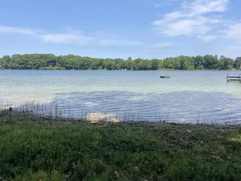 W Hansen Road, Scottville, MI 49454