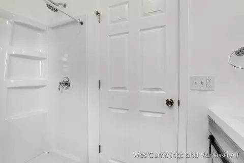 705 Harroun St, Belding, MI 48809 photo 25