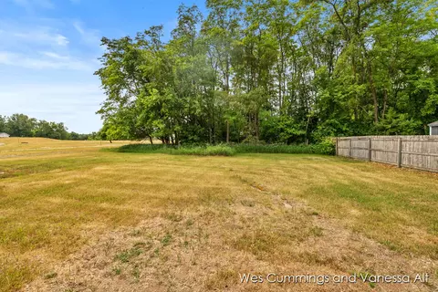 705 Harroun St, Belding, MI 48809 photo 41