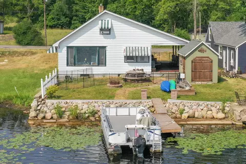 58119 County Line Rd, Three Rivers, MI 49093