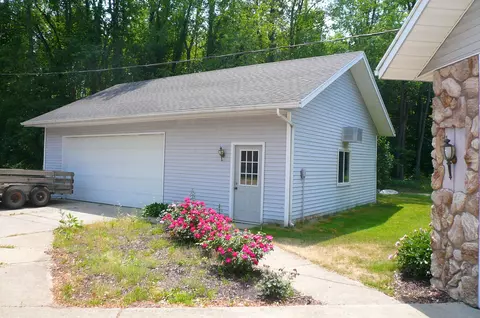 12219 56th Ave, Allendale, MI 49401 photo 3
