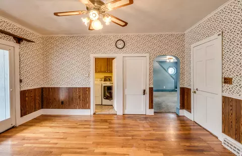 714 E Green St, Marshall, MI 49068 photo 4
