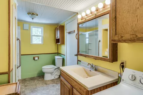 714 E Green St, Marshall, MI 49068 photo 11