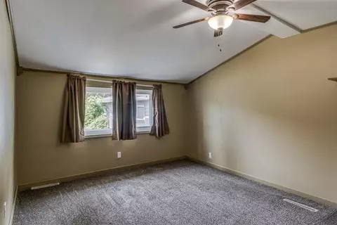 714 E Green St, Marshall, MI 49068 photo 12