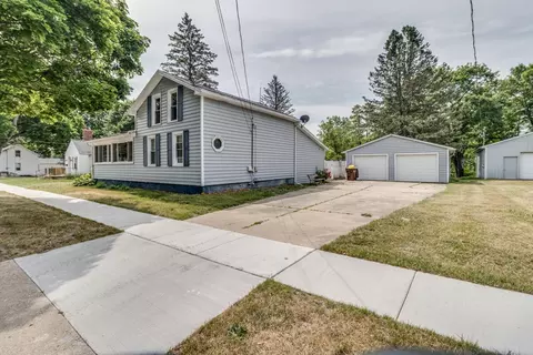 714 E Green St, Marshall, MI 49068