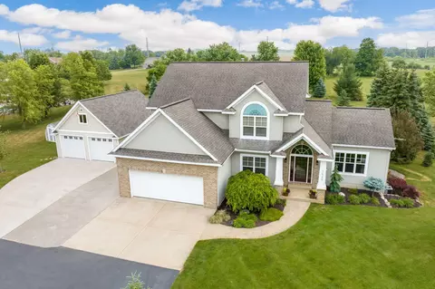 7522 Carpet Rose Ct, Caledonia, MI 49316