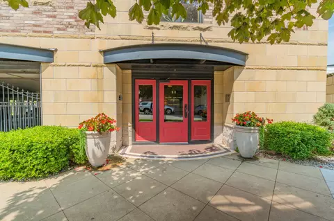 11 S 1st St #405, Grand Haven, MI 49417