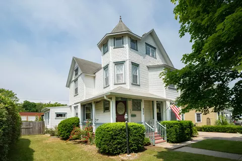620 Broadway St, South Haven, MI 49090