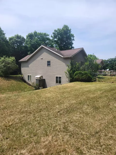 9547 State Rd, Jackson, MI 49201 photo 5