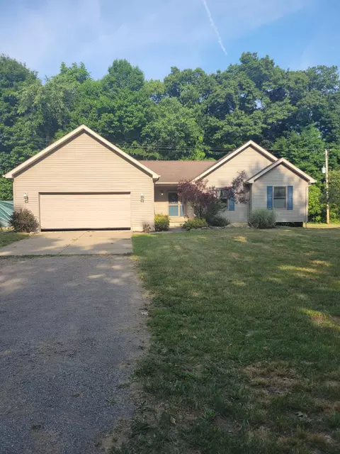 9547 State Rd, Jackson, MI 49201