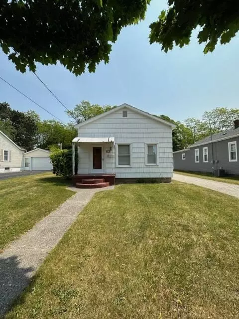 813 Concord St, Manistee, MI 49660