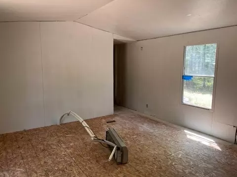 177 E 16th St, Baldwin, MI 49304 photo 2