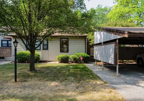 2635 Chatham Woods Dr SE, Grand Rapids, MI 49546
