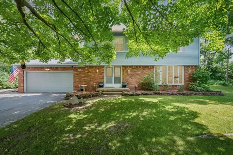 3420 Lookout Cir, Jackson, MI 49201