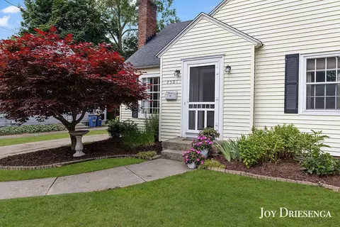 2501 Belfast Ave SE, Grand Rapids, MI 49507
