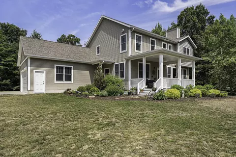 12434 Lake Breeze Ln, Grand Haven, MI 49417