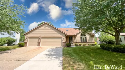 4157 Cummings Ct NW, Grand Rapids, MI 49534