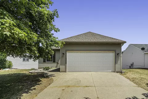 3090 Riley Ridge Rd, Holland, MI 49424