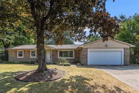 7129 Green Forest Dr, Portage, MI 49024