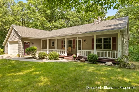 3720 Josie Ln, Middleville, MI 49333