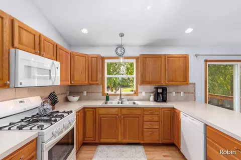 4364 Cuper Ave, Dorr, MI 49323 photo 10