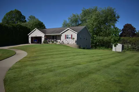 4364 Cuper Ave, Dorr, MI 49323