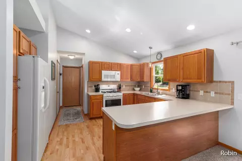 4364 Cuper Ave, Dorr, MI 49323 photo 14
