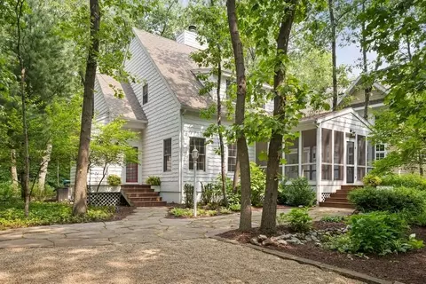 18614 Forest Beach Dr, New Buffalo, MI 49117
