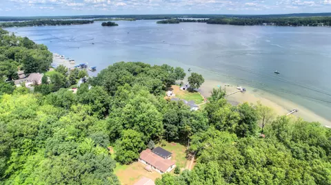 5136 Winding Ln, Shelbyville, MI 49344