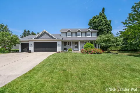1131 Windsong Ct SE, Grand Rapids, MI 49508