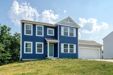 10846 Autumn Oak Dr, Lowell, MI 49331