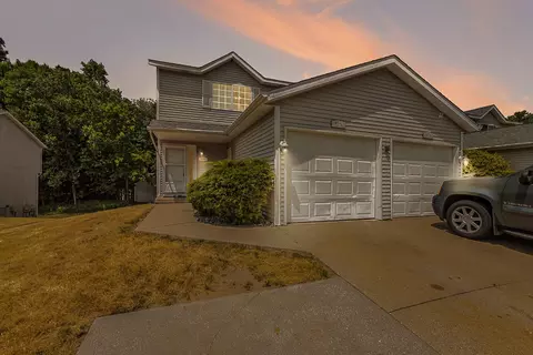 4071 Woodrush Ln NW, Comstock Park, MI 49321