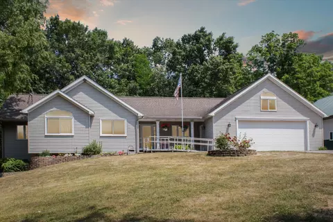 6930 Snow Ave SE, Alto, MI 49302