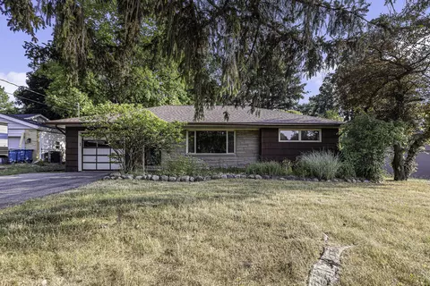 77 Golden Ave, Battle Creek, MI 49015