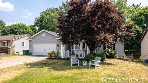 2216 Sandstone Dr, Jenison, MI 49428