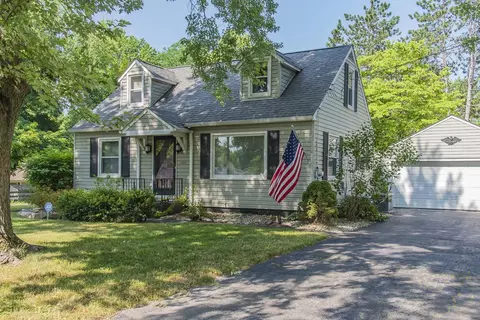 1305 Cherokee St, Kalamazoo, MI 49006