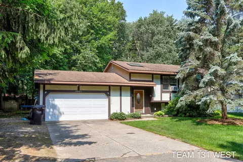3341 Eastern Ave, Holland, MI 49424