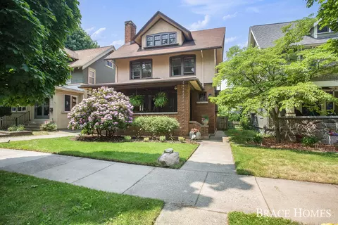 345 Hampton Ave SE, Grand Rapids, MI 49506