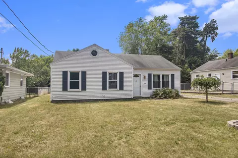 703 Pleasant Ave, Kalamazoo, MI 49008