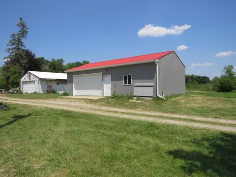 2347 W Maple Rd, Perrinton, MI 48871 photo 12
