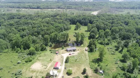 2347 W Maple Rd, Perrinton, MI 48871 photo 59