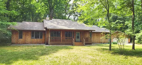19386 Shedd Rd, New Buffalo, MI 49117