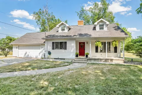 6886 Brewer Ave NE, Rockford, MI 49341