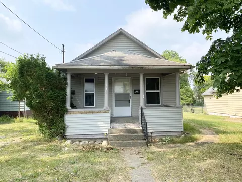 326 Adams St, Jackson, MI 49202