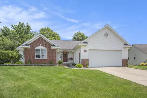 5832 Hickory Ridge Dr SW, Wyoming, MI 49418