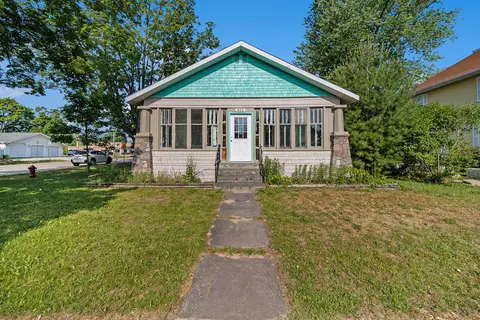 401 Main St N, Scottville, MI 49454